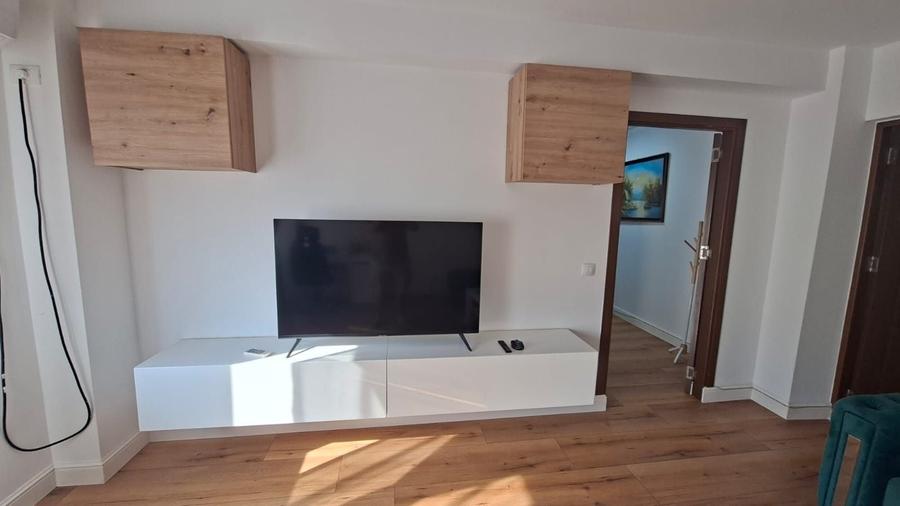 Apartament cu 2 camere decomandat în Exterior Vest