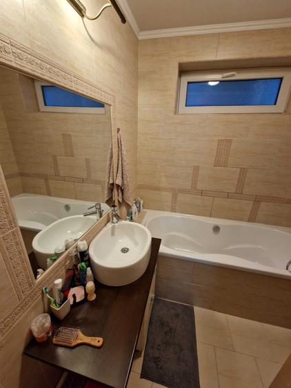 Apartament cu 2 camere decomandat în Turnișor