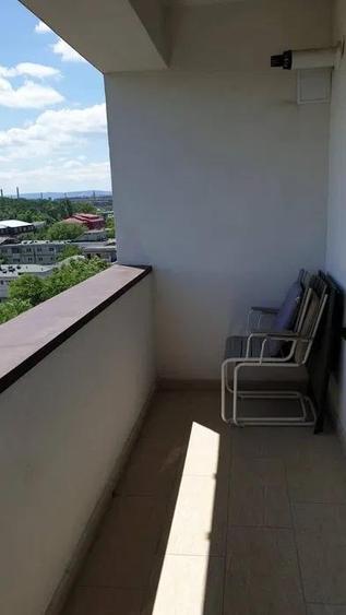 Apartament cu 2 camere decomandat, mobilat în Nicolina