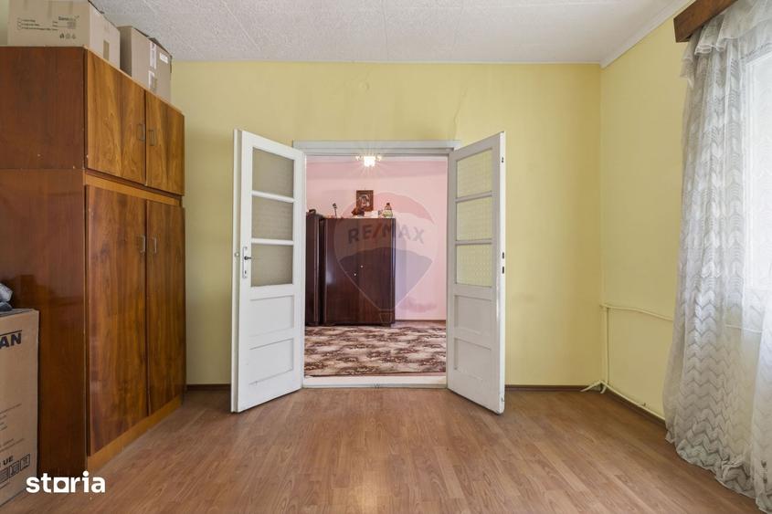 Casă cu 3 camere cu Teren 302 Mp în Micălaca