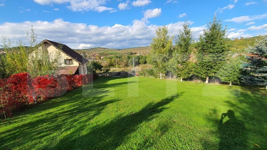 Casă individuală cu 1 camere cu Teren 1824 Mp în Livezeni