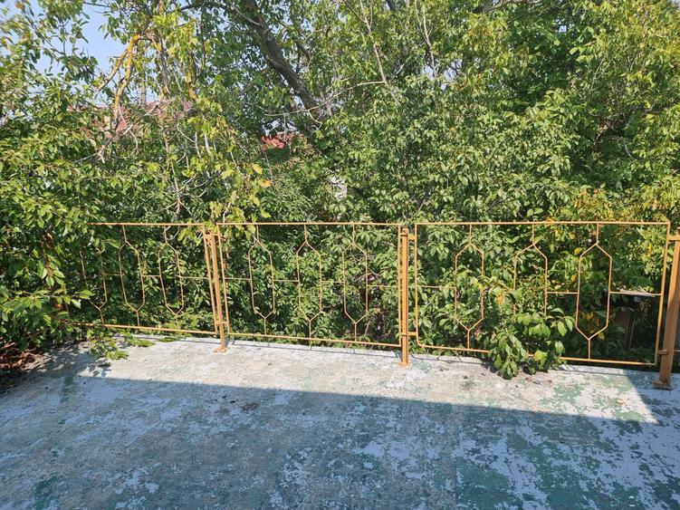 Casă individuală cu 3 camere cu Canalizare în Viforâta
