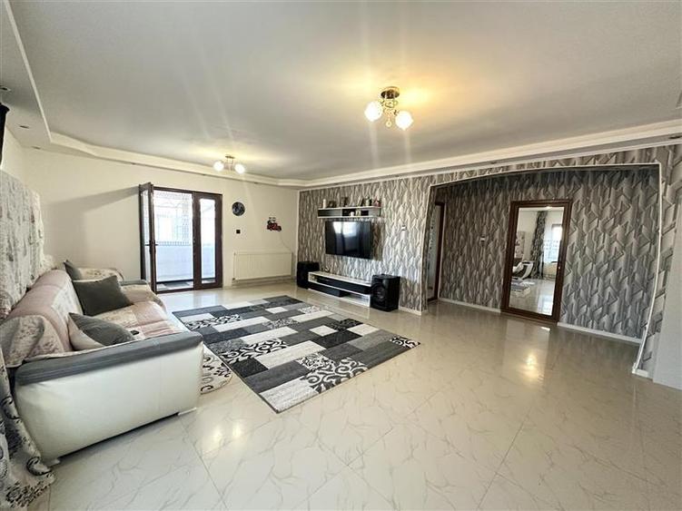 Casa P+M Foarte Spatioasa, 6 Camere, Valu lui Traian - 1