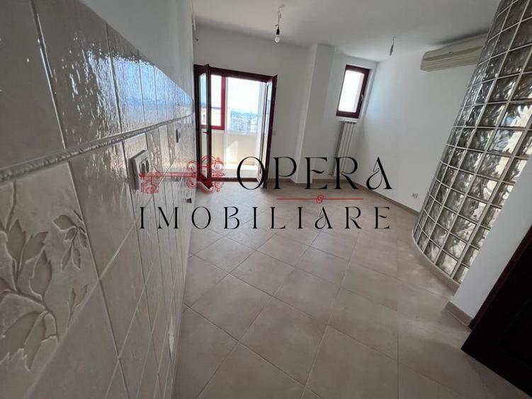 Apartament cu 3 camere decomandat, mobilat în Târgu Cucu