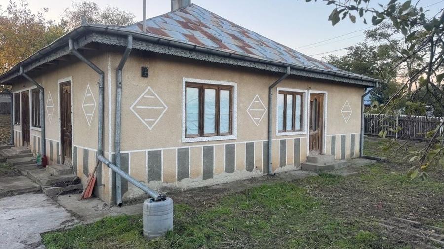 Casă cu 2 camere în Fântâni