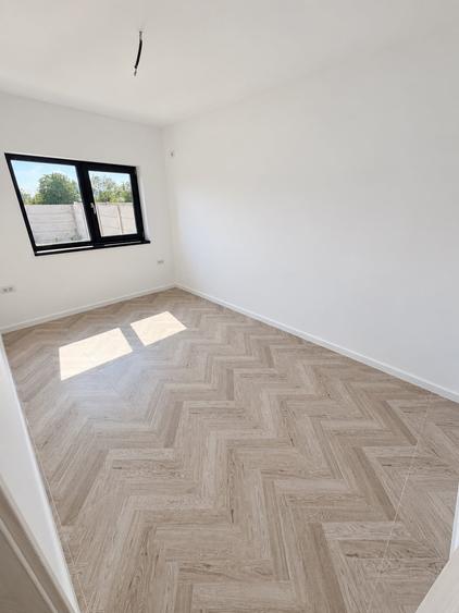 Casă individuală cu 3 camere cu Teren 450 Mp în Berceni