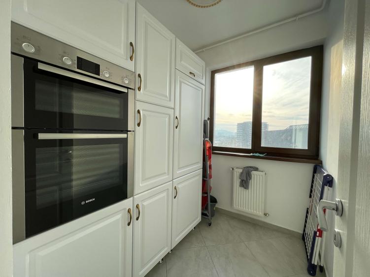 Apartament cu 2 camere semidecomandat în Central