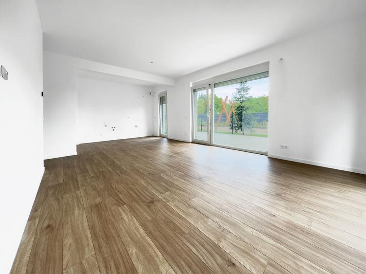 Apartament cu 2 camere decomandat în Tei