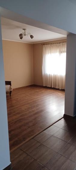 Casă cu 4 camere în Valu lui Traian