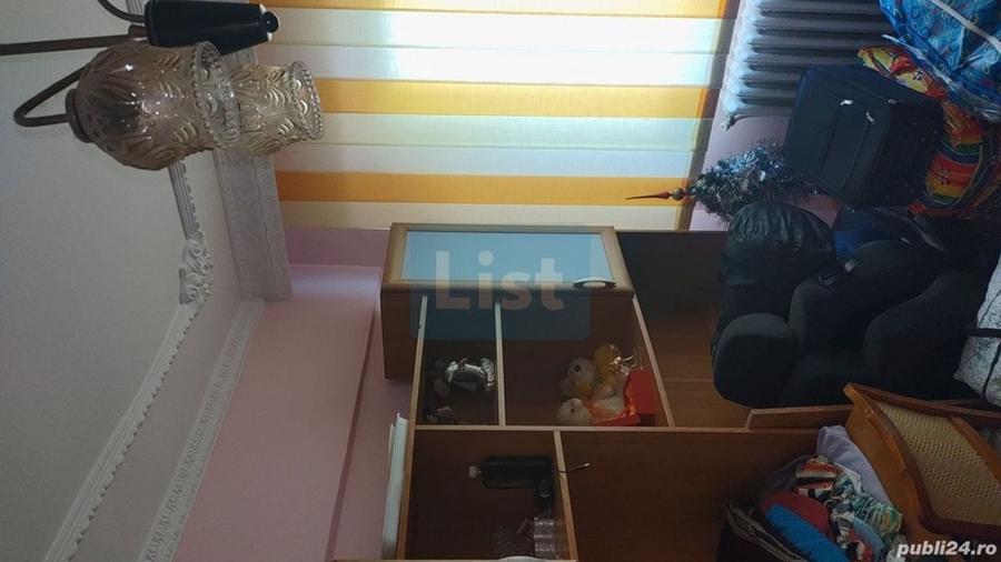 Apartament cu 3 camere decomandat în Obor