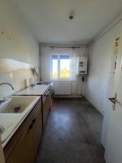 Apartament cu 2 camere semidecomandat în City Park Mall