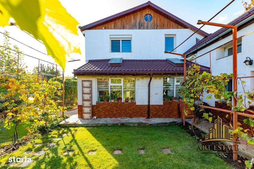 Casă cu 4 camere în Podei