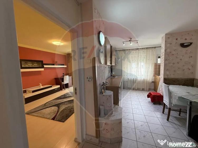 Apartament cu 3 camere decomandat în Dacia