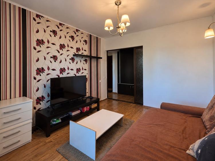 Apartament cu 2 camere decomandat în Balta Albă