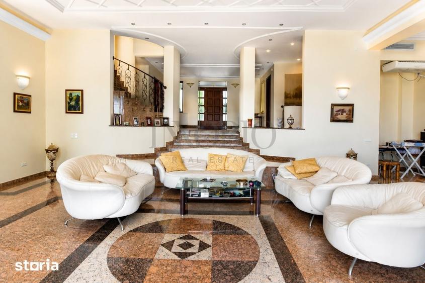 Casă cu 10 camere cu Teren 3000 Mp în Gruiu