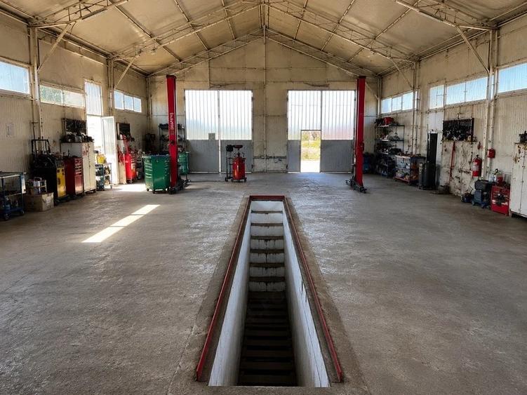 Spațiu comercial, de 400 mp, în Central