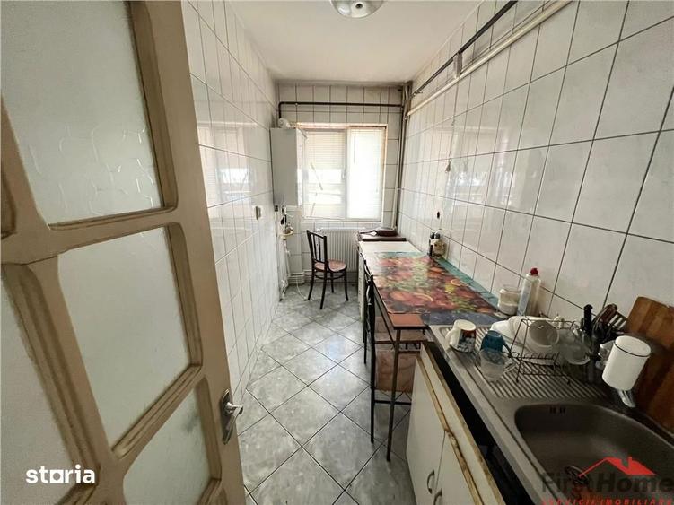 Apartament 3 camere , zona centrala, parter - 7