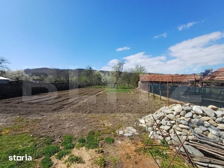 Teren de 5470 mp, în Schela