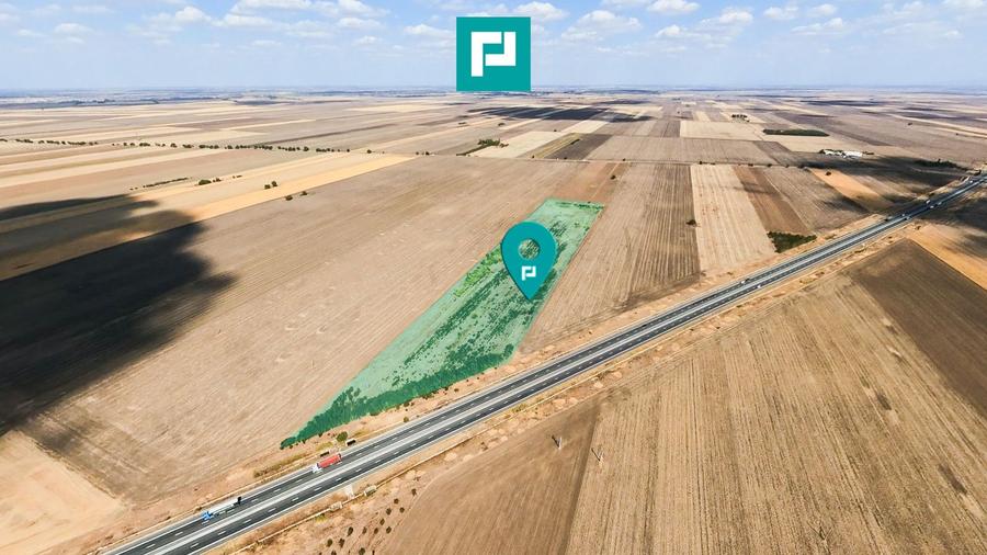 Teren agricol extravilan de 63593 mp, în Periferie