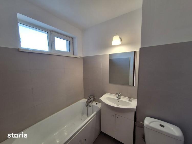 Apartament cu 2 camere semidecomandat, mobilat în Pajura