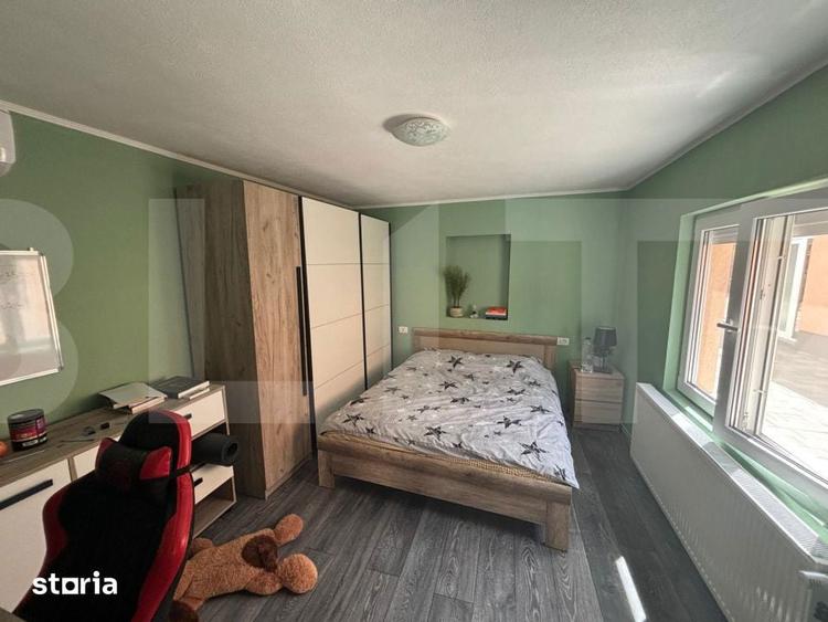 Casa in ?ofronea cu 2 corpuri, 5 camere, terase, garaj si teren gener - 4
