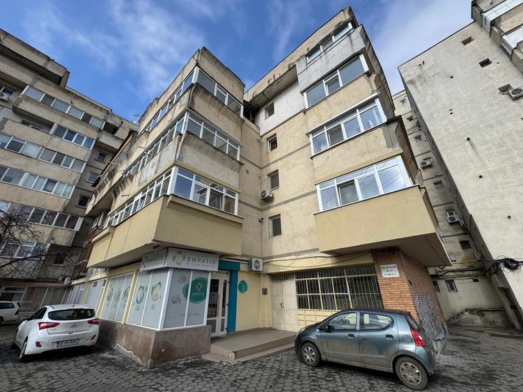 Apartament cu 2 camere decomandat în Cug