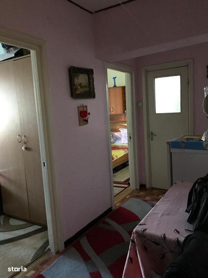 Apartament cu 3 camere decomandat, mobilat în Central