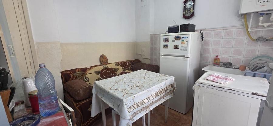 OCAZIE ! CENTRU PIATA UNIRII 2 CAMERE 2 BALCOANE ETAJ 1 BOXA 77.000 E - 10