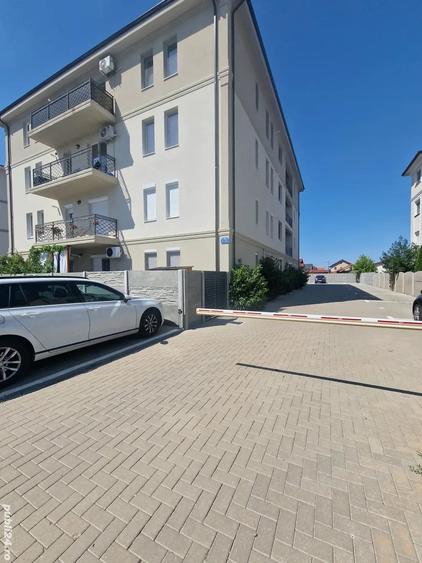 Apartament cu 2 camere decomandat în Giroc