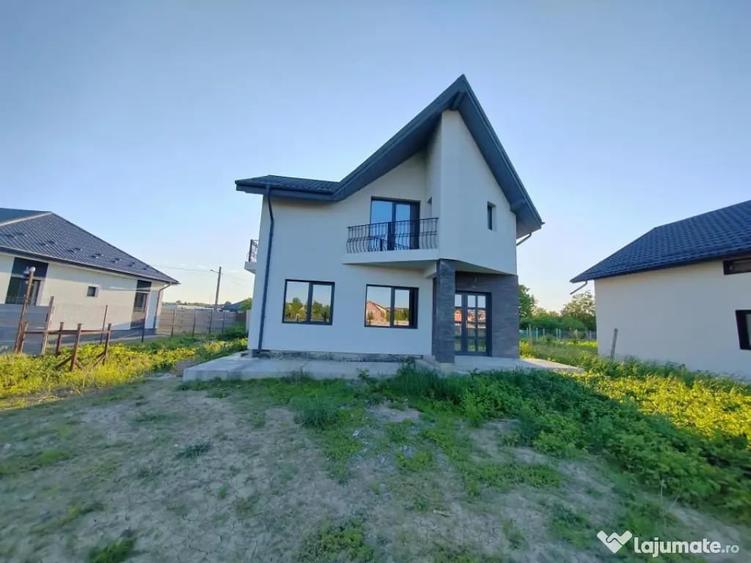 Casă cu 3 camere cu Teren 500 Mp în Lunca Cetățuii
