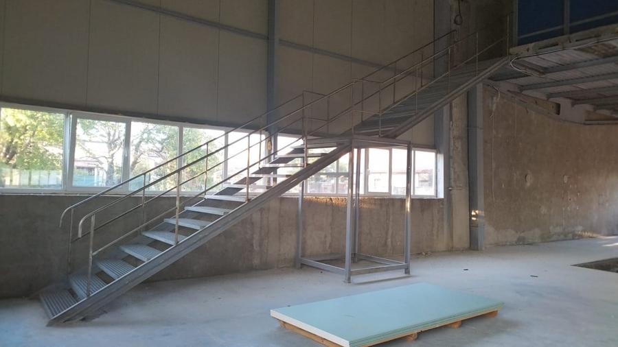 Ofertă închiriere hală/atelier auto cu birouri în Vânători,  Galați - 10