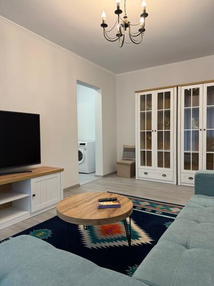 Apartament cu 2 camere semidecomandat, mobilat în Hristo Botev