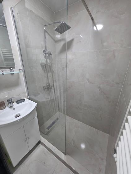 Apartament cu 2 camere semidecomandat în Obor
