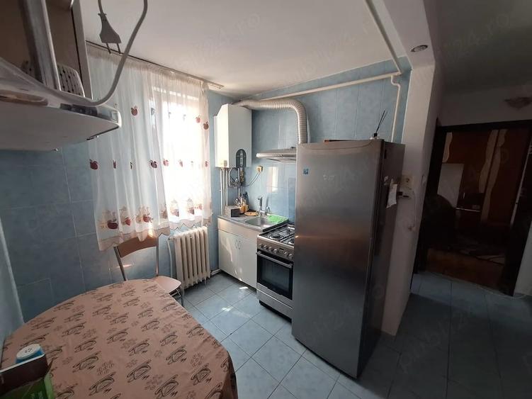 Apartament cu 2 camere decomandat în Dărmănești