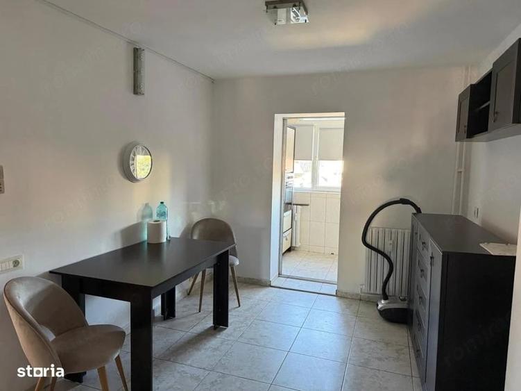 Apartament cu 2 camere decomandat, mobilat în Trocadero