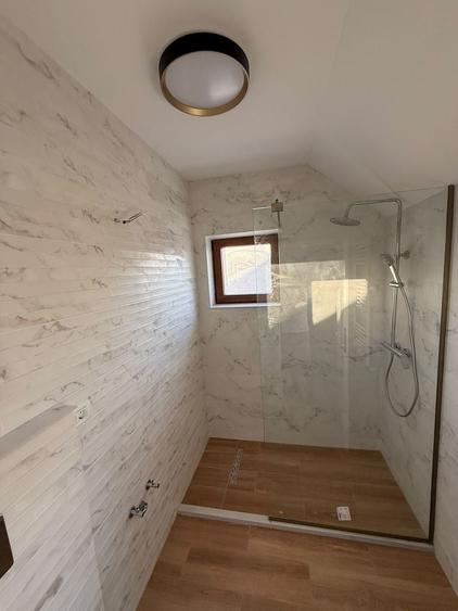 Casă cu 4 camere în Postăvari