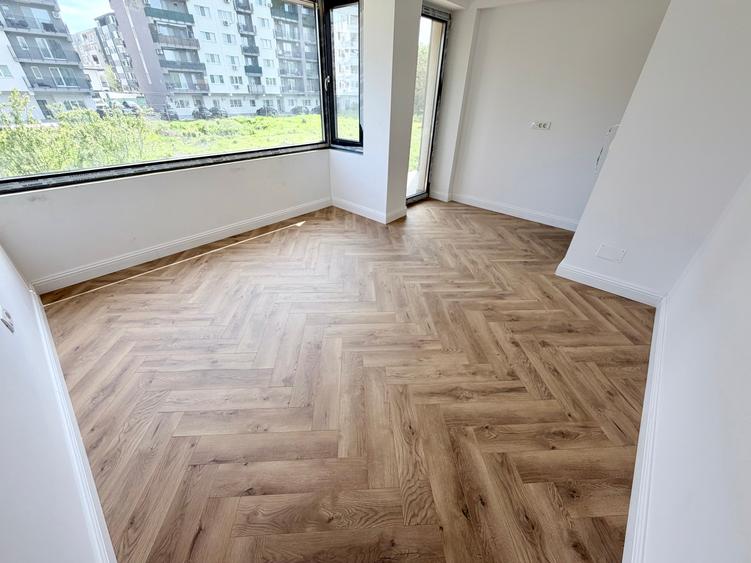 Duplex cu 4 camere cu Canalizare în Metalurgiei