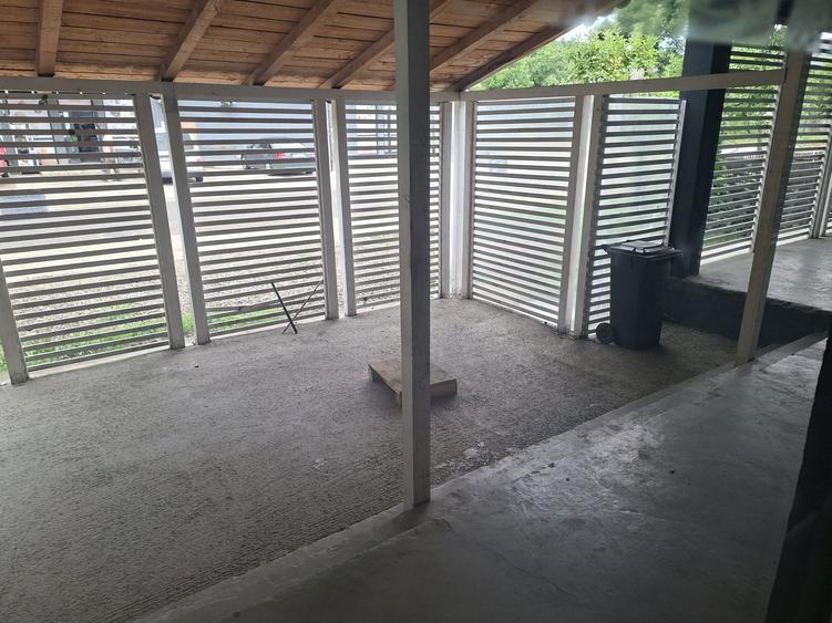 Spațiu comercial, de 85 mp, în Coșula