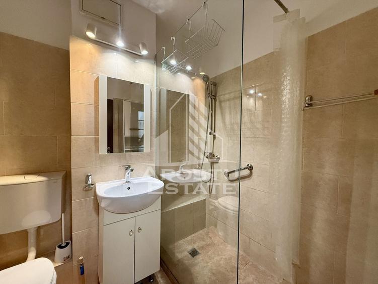 Apartament cu 2 camere decomandat, mobilat în Olimpia-Stadion