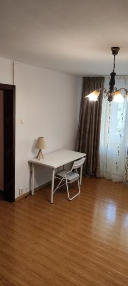 Apartament cu 2 camere decomandat, mobilat în Păcii