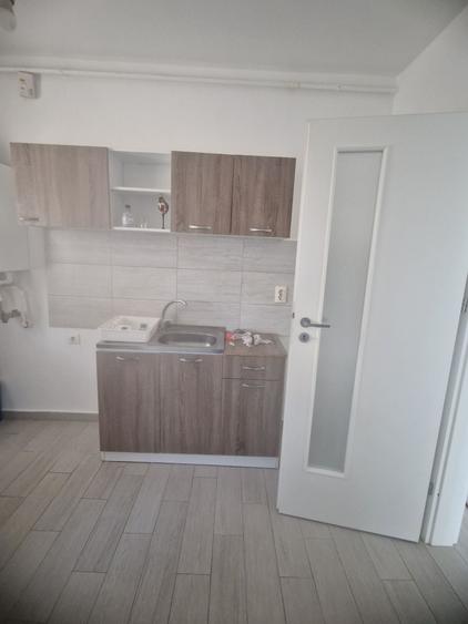 Apartament cu 2 camere decomandat în Haliu