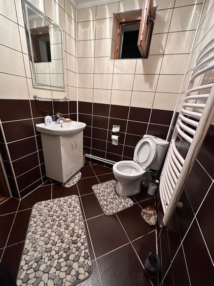 Casă cu 4 camere cu Teren 1000 Mp în Exterior Vest