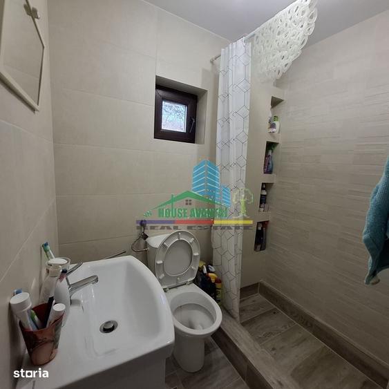 Casă cu 4 camere în Lepșa