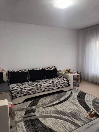 Casă cu 4 camere în Golești