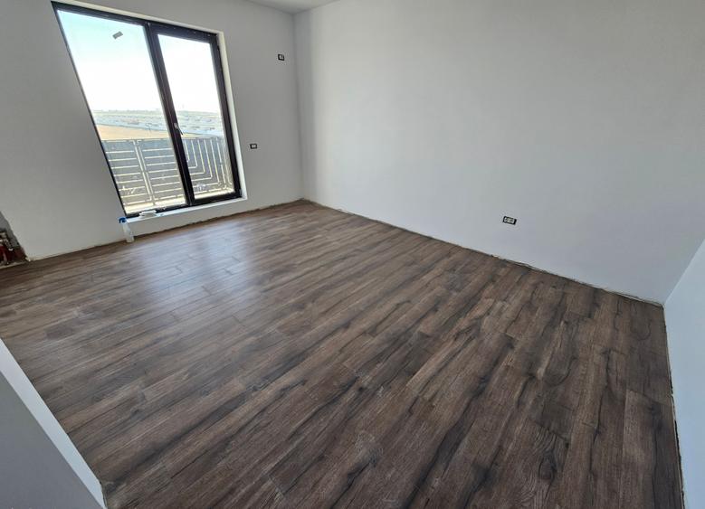 Apartament cu 2 camere decomandat în Haliu