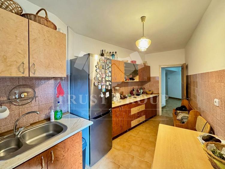 Apartament cu 4 camere decomandat, mobilat în Știrbei Vodă