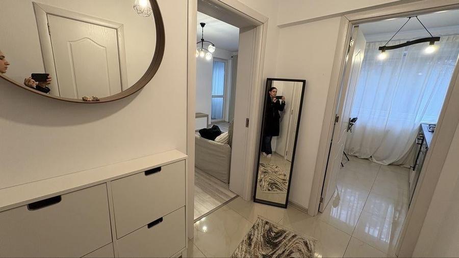 Apartament cu 2 camere semidecomandat în Militari