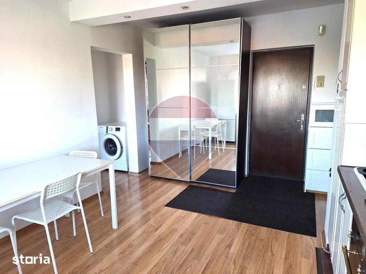 Apartament cu 2 camere decomandat în Tei