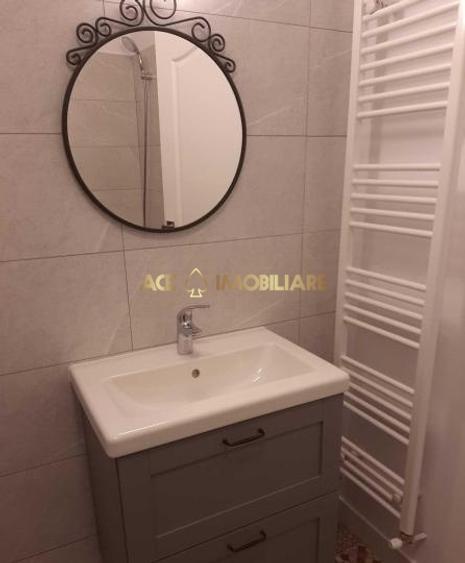 Apartament cu 2 camere decomandat, mobilat în Regie