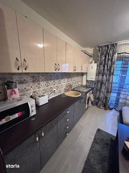 Apartament cu 2 camere semidecomandat în Pielești
